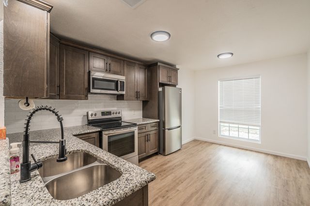 5612 Macgregor Drive, Haltom City, TX 76148