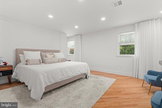 1269 WALLER DR, Huntingdon Valley, PA 19006