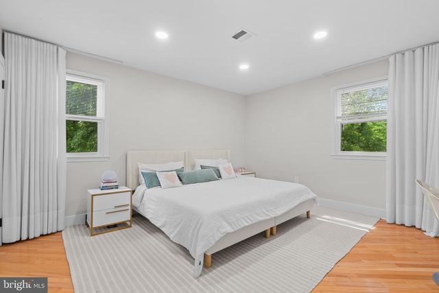 1269 WALLER DR, Huntingdon Valley, PA 19006