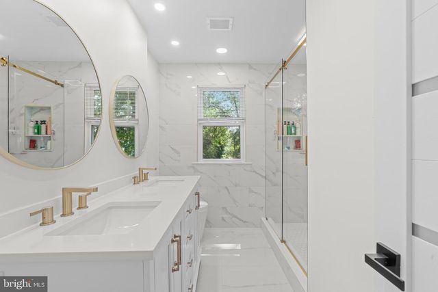 1269 WALLER DR, Huntingdon Valley, PA 19006