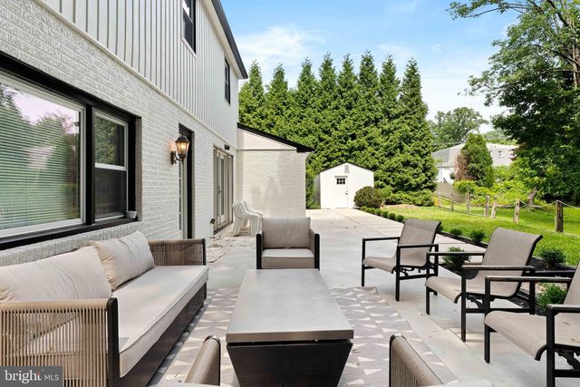 1269 WALLER DR, Huntingdon Valley, PA 19006