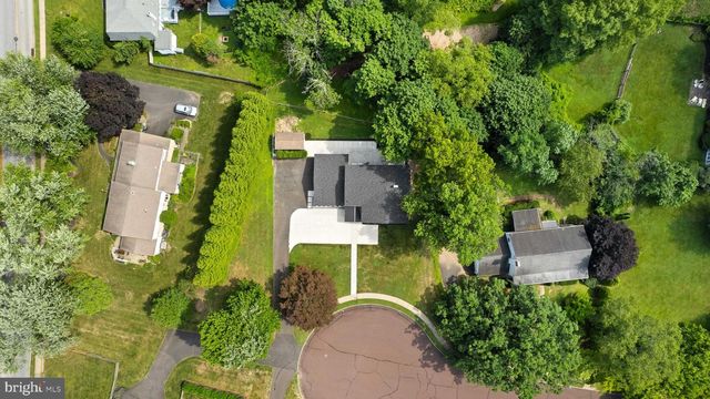 1269 WALLER DR, Huntingdon Valley, PA 19006