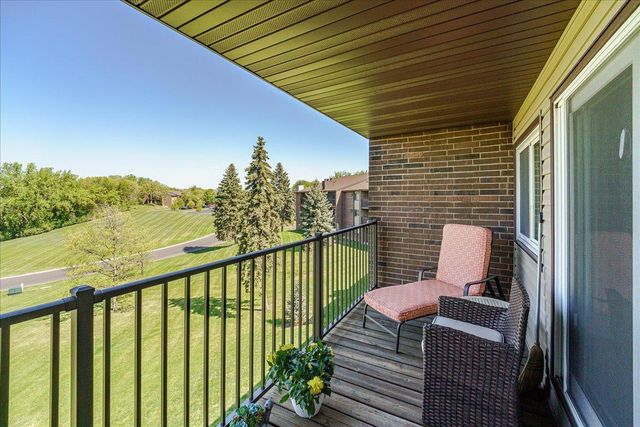 3440 Golfview Drive 315, Eagan, MN 55123