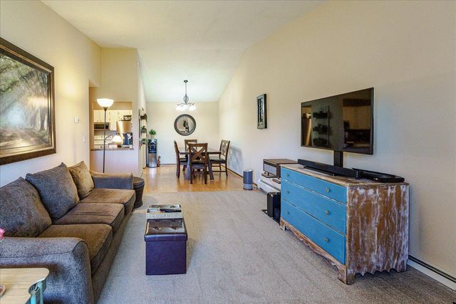3440 Golfview Drive 315, Eagan, MN 55123