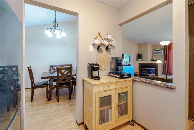 3440 Golfview Drive 315, Eagan, MN 55123