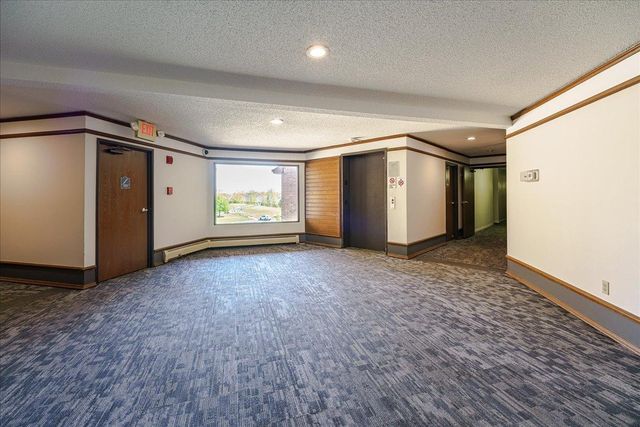 3440 Golfview Drive 315, Eagan, MN 55123