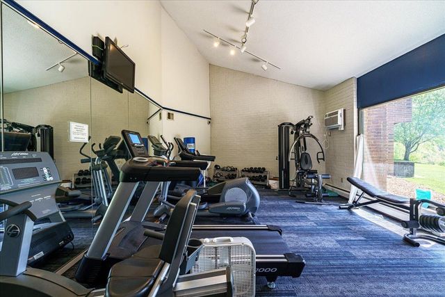 3440 Golfview Drive 315, Eagan, MN 55123