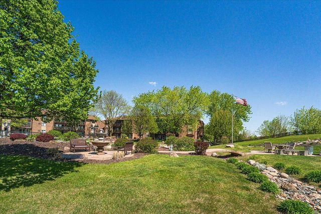 3440 Golfview Drive 315, Eagan, MN 55123
