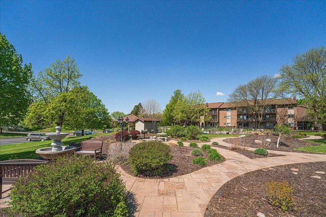 3440 Golfview Drive 315, Eagan, MN 55123