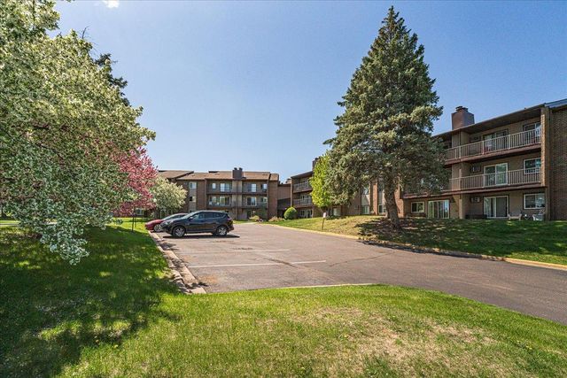 3440 Golfview Drive 315, Eagan, MN 55123