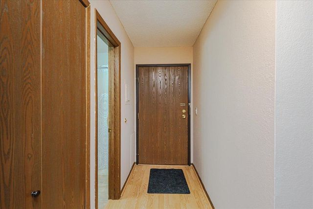 3440 Golfview Drive 315, Eagan, MN 55123