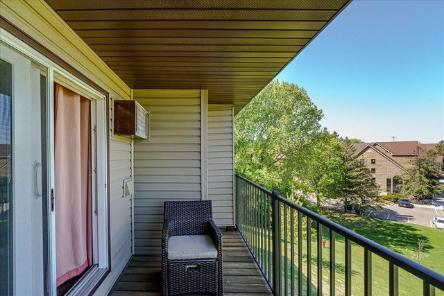 3440 Golfview Drive 315, Eagan, MN 55123