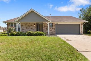 8216 NW 112th Terrace, Oklahoma City, OK 73162