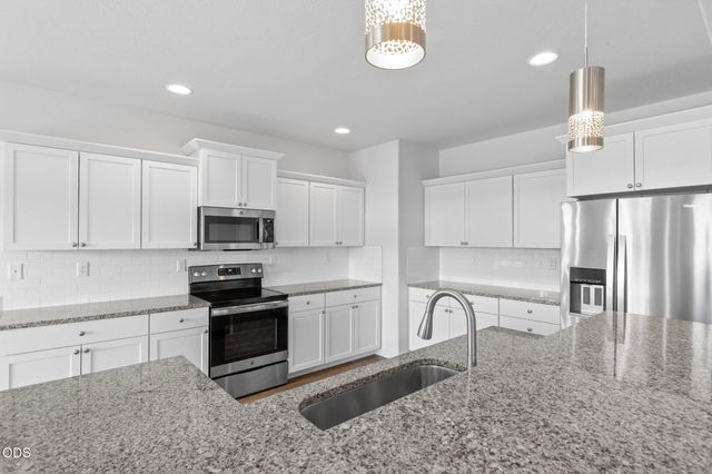 1626 Dragon Tail Place, Medford, OR 97504
