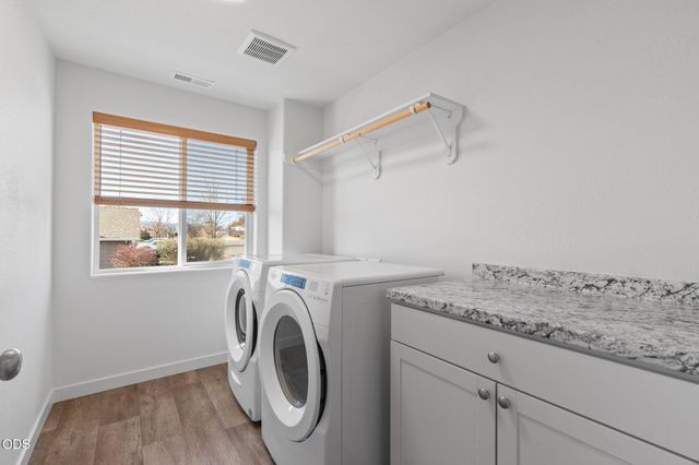 1626 Dragon Tail Place, Medford, OR 97504