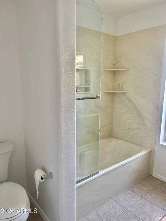 Image 17 of property listing at 108 W Behrend Drive, Phoenix, AZ 85027