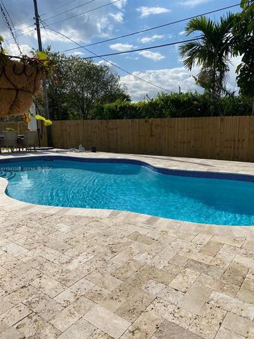 18715 SW 99th Rd, Cutler Bay, FL 33157