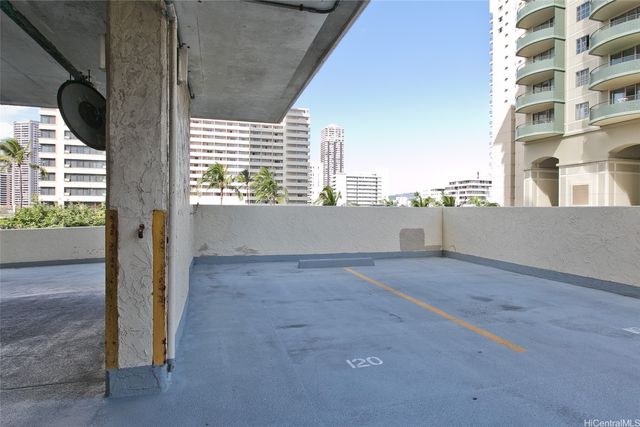2092 Kuhio Avenue 806, Honolulu, HI 96815