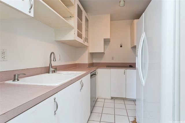 2092 Kuhio Avenue 806, Honolulu, HI 96815