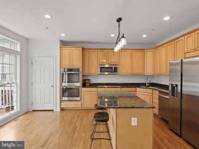 7980 VIGNE CT, Vienna, VA 22182