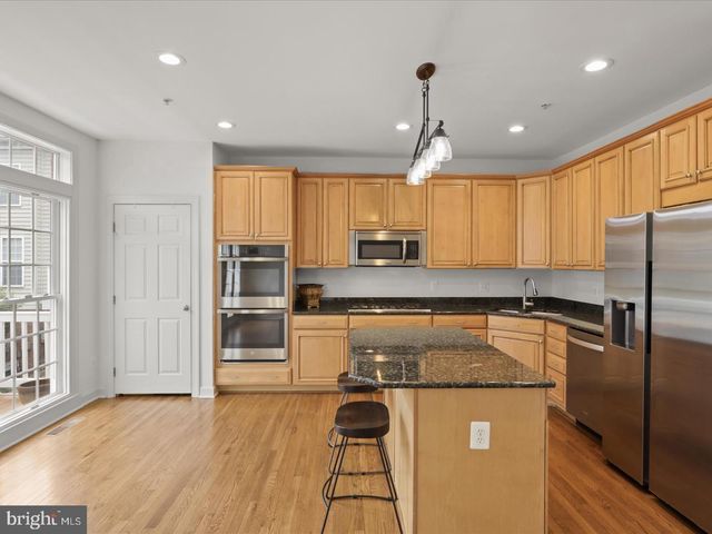 7980 VIGNE CT, Vienna, VA 22182