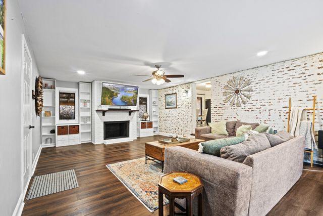 1420 Indian Springs Rd, Pegram, TN 37143