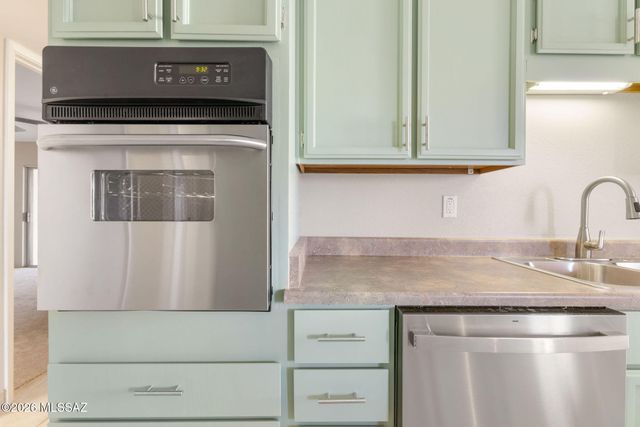 1311 W Calle Serrano, Green Valley, AZ 85622