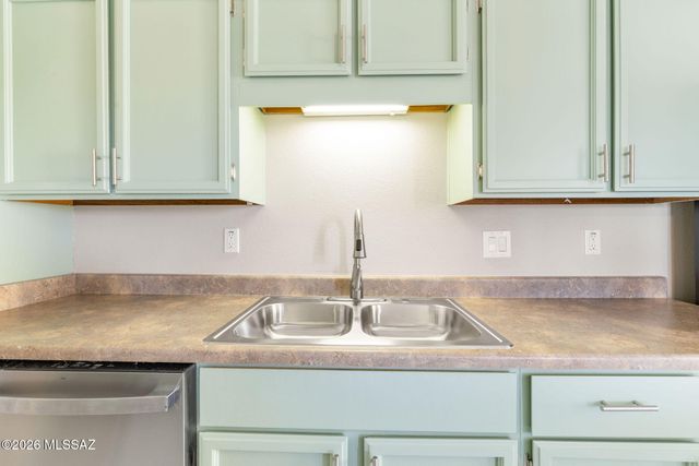 1311 W Calle Serrano, Green Valley, AZ 85622