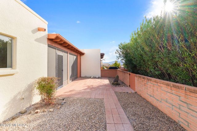 1311 W Calle Serrano, Green Valley, AZ 85622