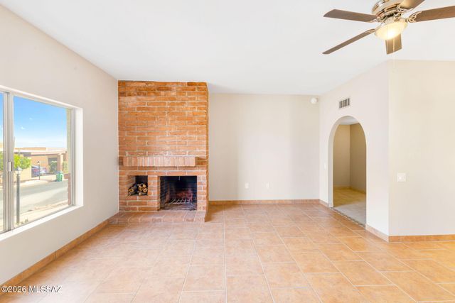 1311 W Calle Serrano, Green Valley, AZ 85622