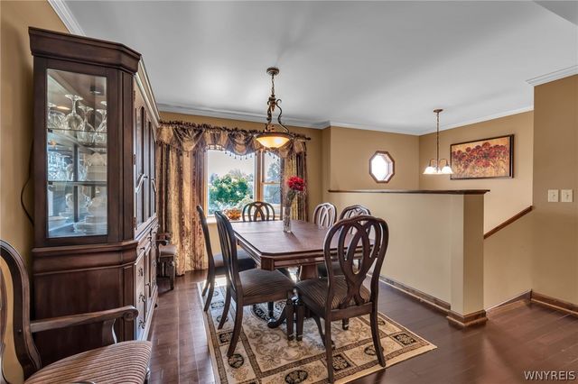 215 Summit Avenue, West Seneca, NY 14224