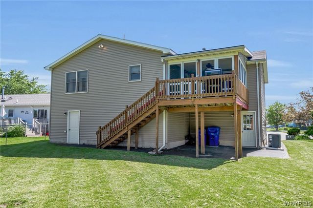 215 Summit Avenue, West Seneca, NY 14224