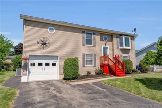 215 Summit Avenue, West Seneca, NY 14224