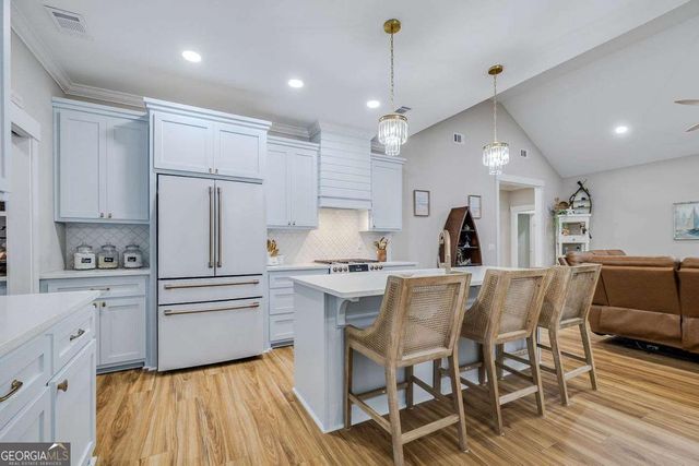 1037 Lake Side Drive NE, Townsend, GA 31331