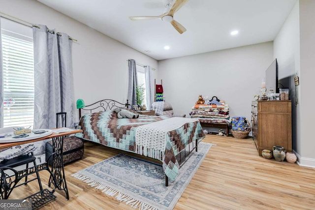 1037 Lake Side Drive NE, Townsend, GA 31331