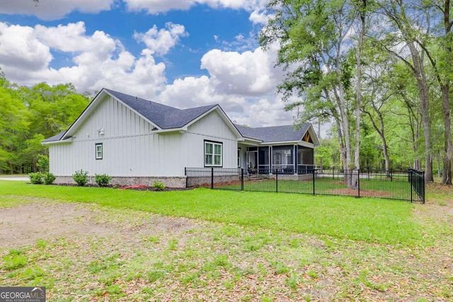 1037 Lake Side Drive NE, Townsend, GA 31331