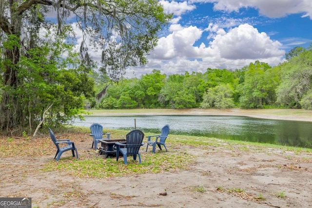 1037 Lake Side Drive NE, Townsend, GA 31331