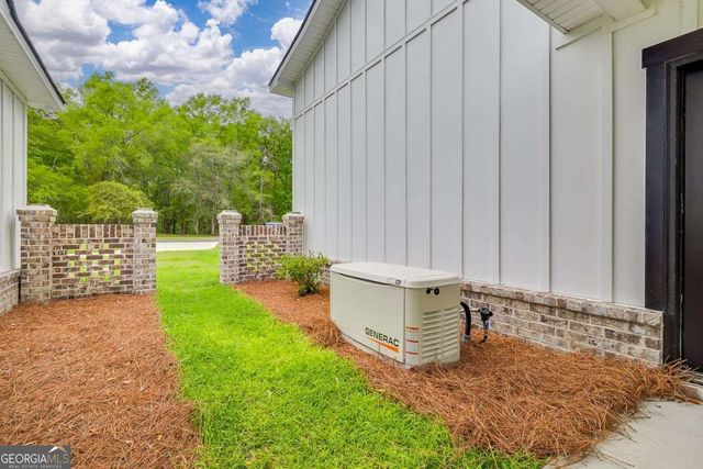 1037 Lake Side Drive NE, Townsend, GA 31331