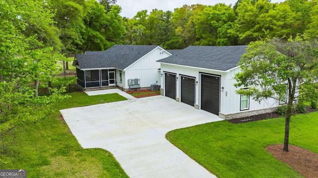 1037 Lake Side Drive NE, Townsend, GA 31331