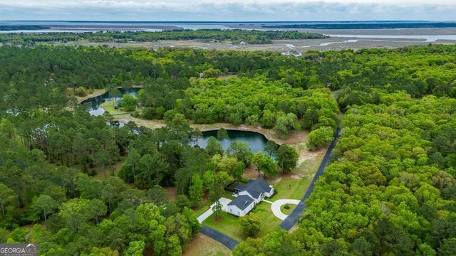 1037 Lake Side Drive NE, Townsend, GA 31331