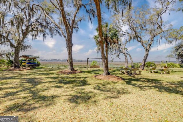 1037 Lake Side Drive NE, Townsend, GA 31331