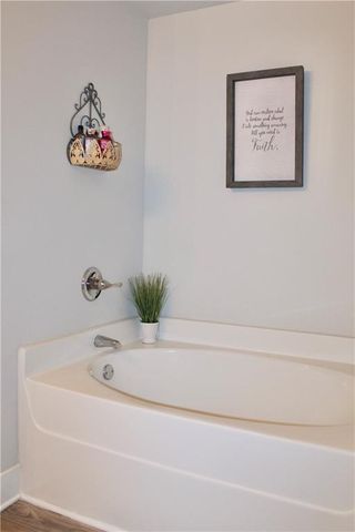 41 Meagan Street, Statham, GA 30666