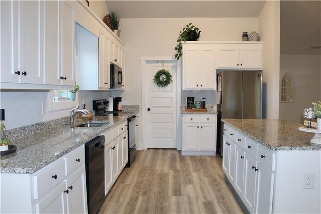 41 Meagan Street, Statham, GA 30666