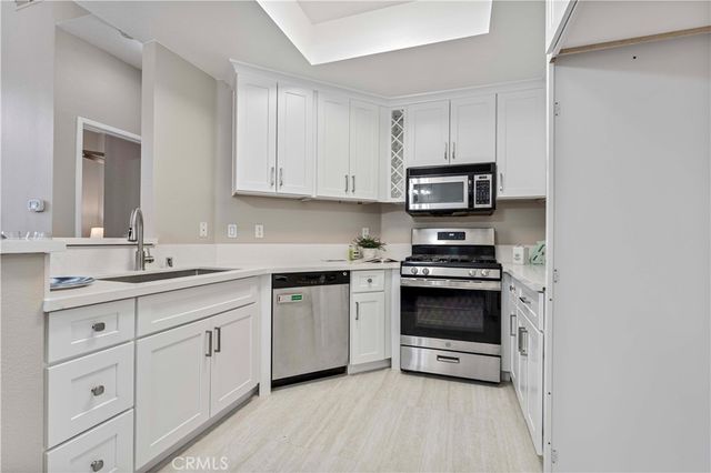 19431 Rue De Valore 39D, Lake Forest, CA 92610