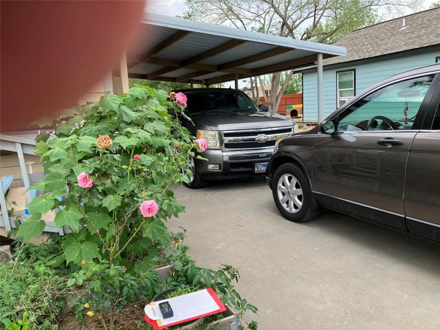 1010 Harlem, El Campo, TX 77437