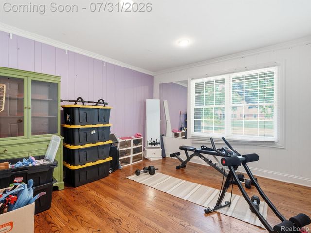 138 Aintree Road, Oakland Charter Township, MI 48306