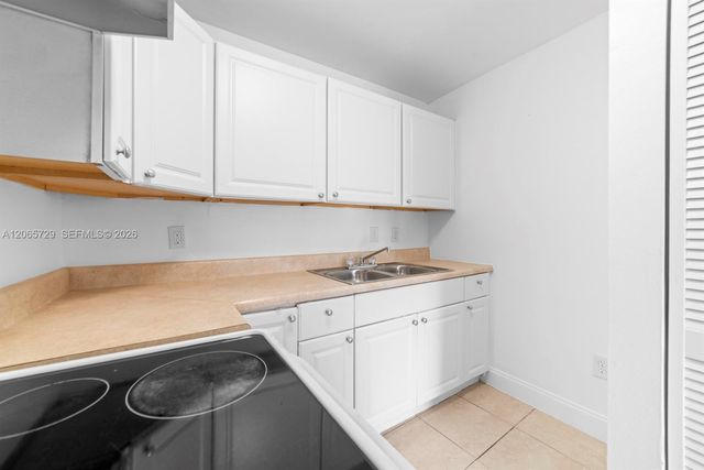19528 NW 55th Cir Place 19528, Miami Gardens, FL 33055