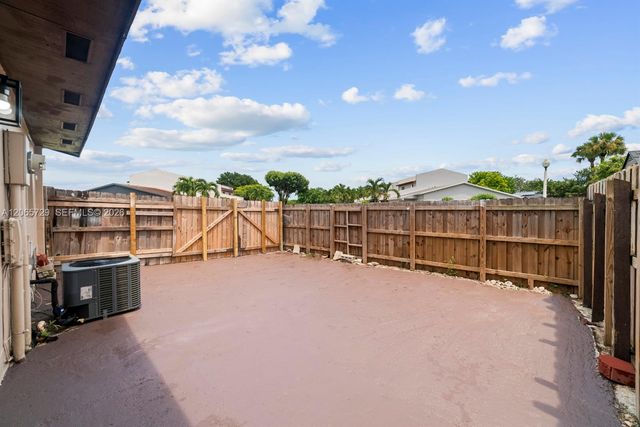 19528 NW 55th Cir Place 19528, Miami Gardens, FL 33055