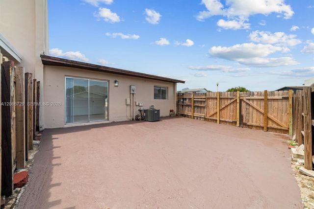 19528 NW 55th Cir Place 19528, Miami Gardens, FL 33055