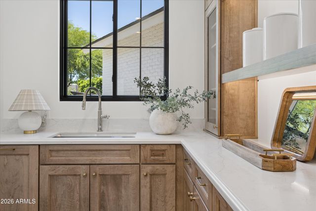 4248 E PATRICIA JANE Drive, Phoenix, AZ 85018